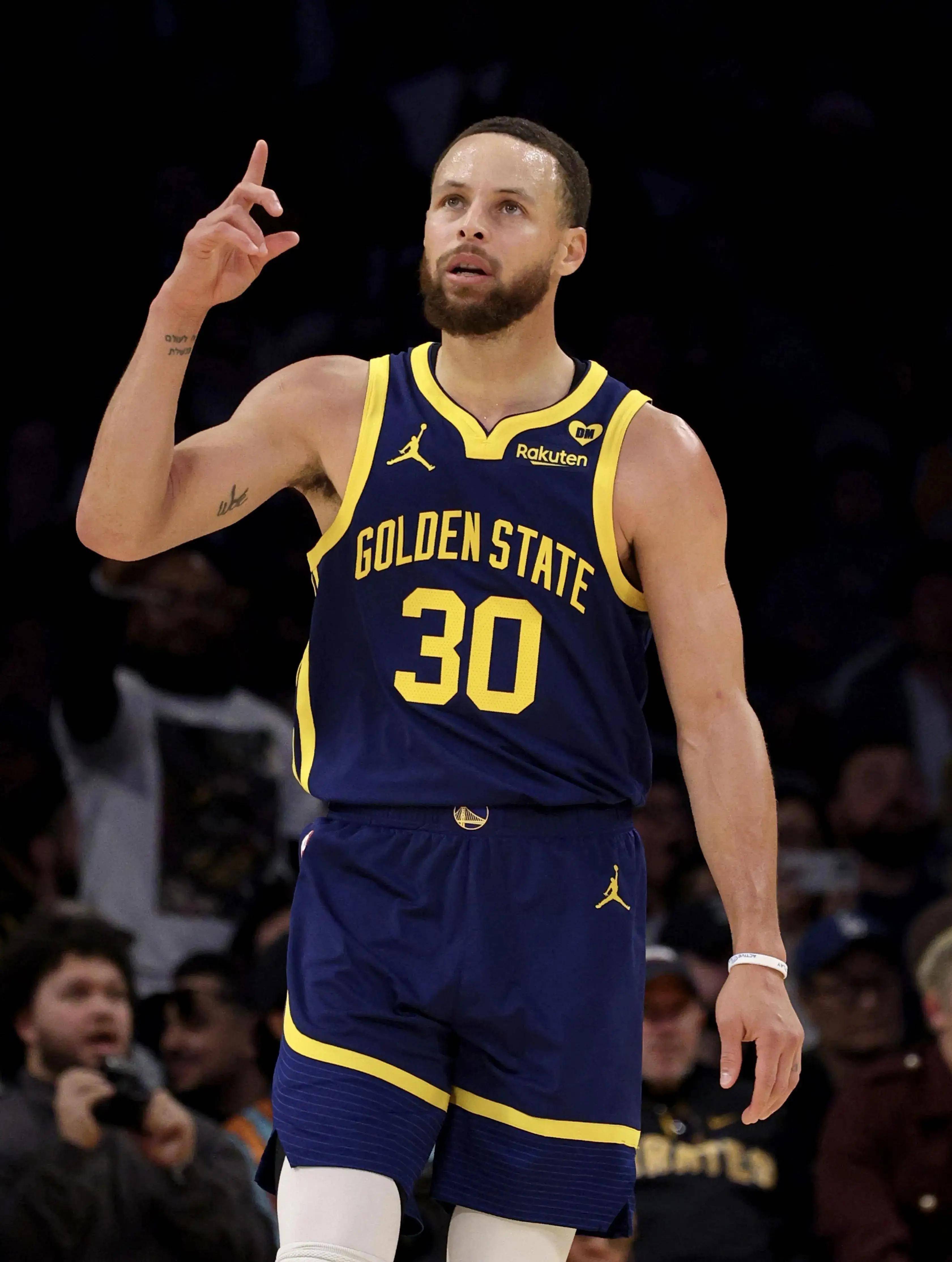 队配合中的 队配合中的